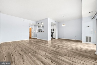 Welcome to Unit 506 at Anchorage Tower-move-in ready waterfront - photo 13
