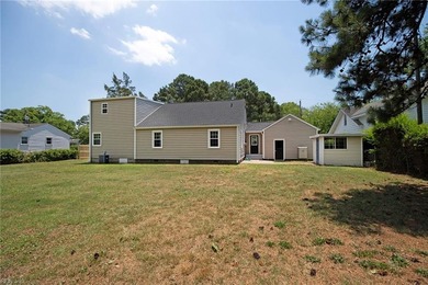 Beautiful Traditional style home with 5 bedrooms 3 full baths - photo 31