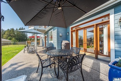 Welcome to a truly exceptional Olympic Peninsula custom built - photo 36