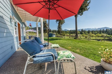 Welcome to a truly exceptional Olympic Peninsula custom built - photo 39