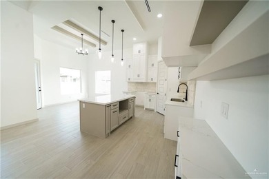 Step into modern elegance in Los Lagos, one of Edinburg's - photo 7