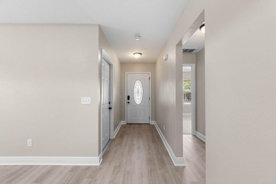 Move-in ready and built in 2014, this charming patio home offers - photo 7