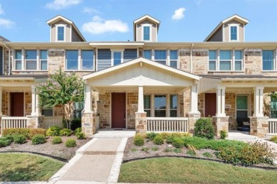 Lake Townhome/Townhouse For Sale in Arlington, Texas