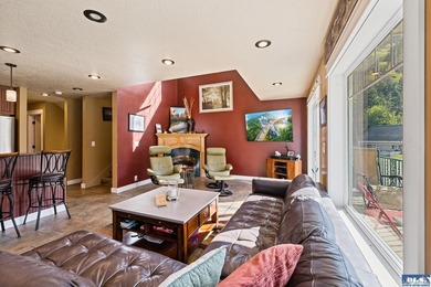 A rare opportunity to own a true slice of paradise on Lake - photo 16