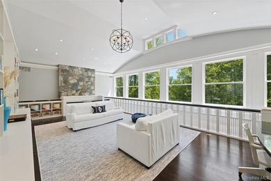 SHINGLE & STONE. Long, gated drive to private hilltop setting - photo 22