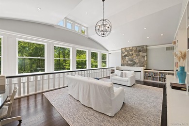 SHINGLE & STONE. Long, gated drive to private hilltop setting - photo 24