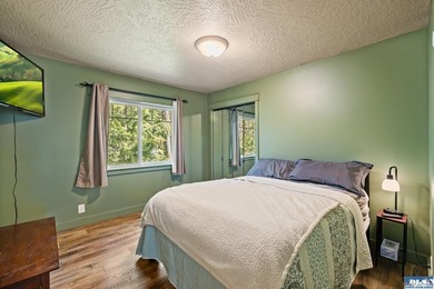 A rare opportunity to own a true slice of paradise on Lake - photo 26