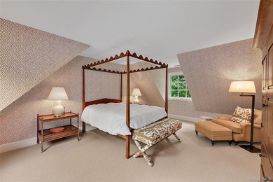 SHINGLE & STONE. Long, gated drive to private hilltop setting - photo 40