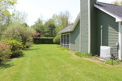 This open concept ranch style home on a slab is in a desirable - photo 1