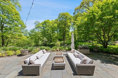 SHINGLE & STONE. Long, gated drive to private hilltop setting - photo 45