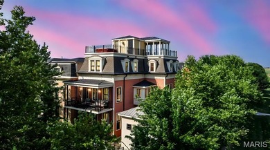 New Town living on the Grand Canal with stunning water views!