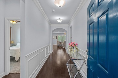 Back on the market with fresh updates! Freshly painted - photo 8