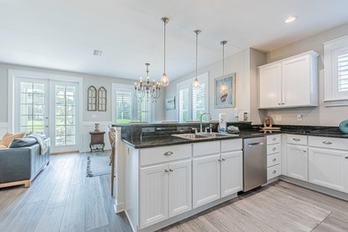 Calling all investors! This renovated Laurel Grove cottage - photo 10