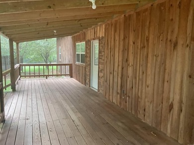 LAKEFRONT CABIN WITH 2 STALL PRIVATE DOCK & approx. 242 feet of - photo 16