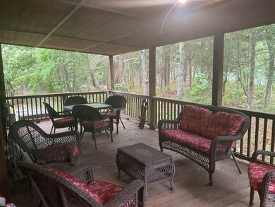 LAKEFRONT CABIN WITH 2 STALL PRIVATE DOCK & approx. 242 feet of - photo 19