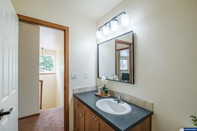 Great dual-living opportunity! Beautiful, move-in-ready 2016