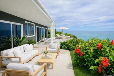 Live your Hawaii dream in this gated oceanfront compound - photo 9