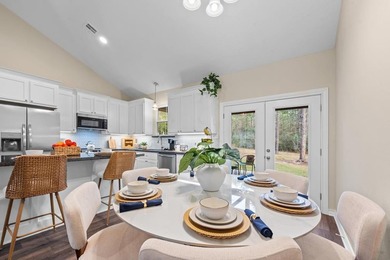 Secluded Haven in Rayburn Country, a pristine gem of new - photo 8