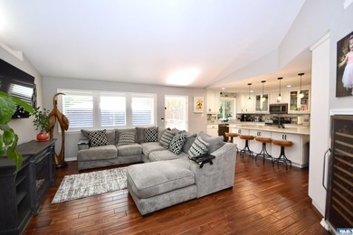 Experience the perfect blend of privacy, luxury, and outdoor - photo 11