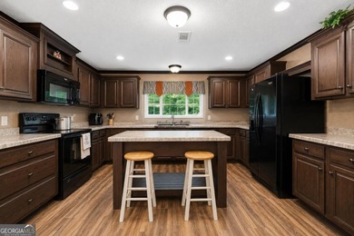 Great newer home in a quiet lake neighborhood with GREAT - photo 7