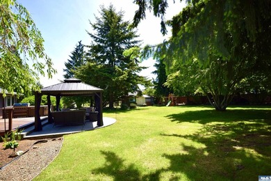 Experience the perfect blend of privacy, luxury, and outdoor - photo 33