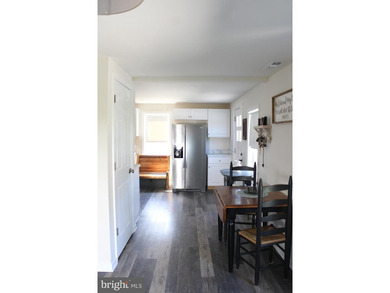 Are you looking for a home with that classic colonial charm - photo 5