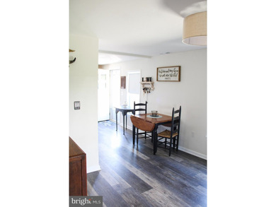 Are you looking for a home with that classic colonial charm - photo 7
