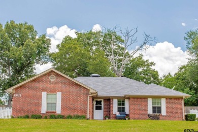 Lake Home For Sale in Chandler, Texas