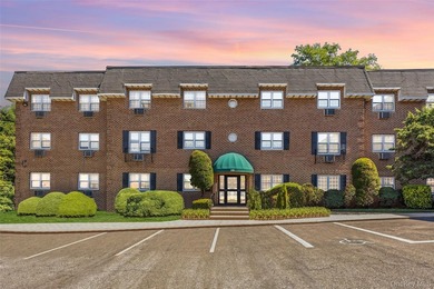 Welcome To Effortless Living In The Sought After Chateau Villas - photo 1
