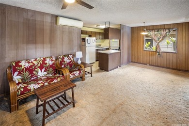 Location, location, location! Delightful 4-Bedroom, 2-Bath - photo 2