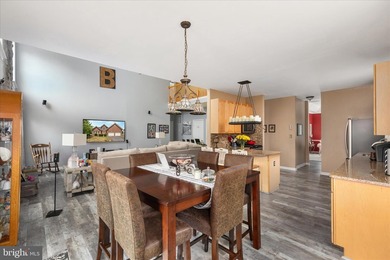 Welcome home to easy living in the beautiful and sought-after - photo 11
