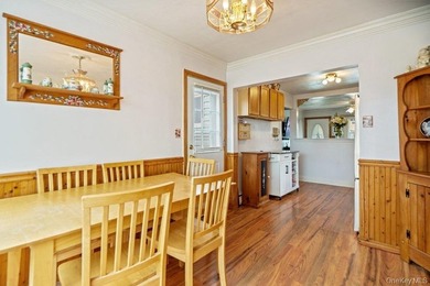 Welcome home to this charming cottage-style 2-3 bedroom home - photo 13