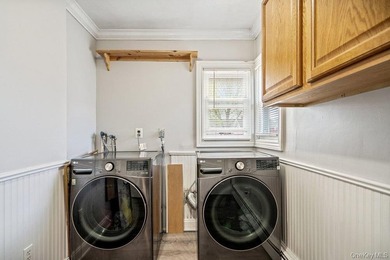 Welcome home to this charming cottage-style 2-3 bedroom home - photo 16