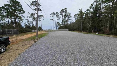 This is not your typical Gulf Breeze dirt listing, and it should - photo 16