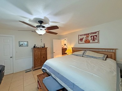 Welcome to laid-back Texas coastal living where fishing, boating - photo 16