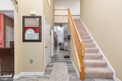 Welcome home to easy living in the beautiful and sought-after - photo 18