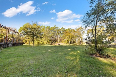 Nestled in the heart of Santa Rosa Beach, this exceptional - photo 20