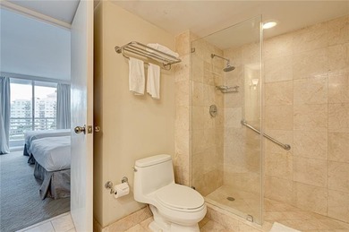 Great condo hotel unit in the heart of Fort Lauderdale. Located - photo 21