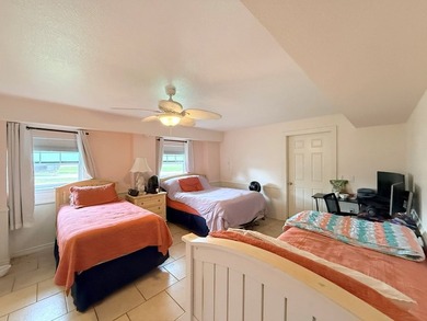 Welcome to laid-back Texas coastal living where fishing, boating - photo 27