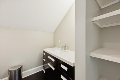 Discover the perfect blend of coastal elegance and serene island - photo 30