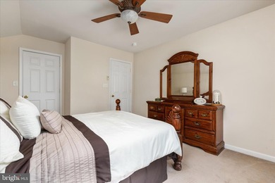 Welcome home to easy living in the beautiful and sought-after - photo 30