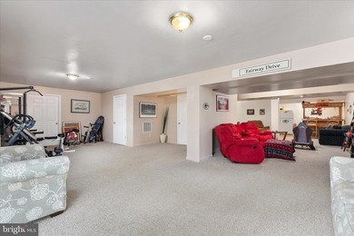 Welcome home to easy living in the beautiful and sought-after - photo 40
