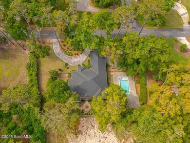 Discover the perfect blend of coastal elegance and serene island - photo 41
