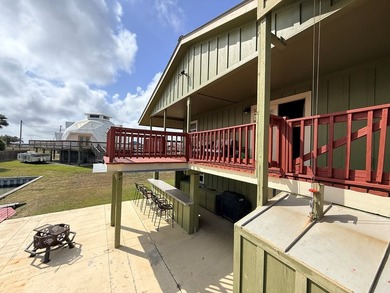 Welcome to laid-back Texas coastal living where fishing, boating - photo 43