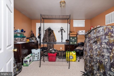 Welcome home to easy living in the beautiful and sought-after - photo 43