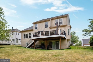 Welcome home to easy living in the beautiful and sought-after - photo 49