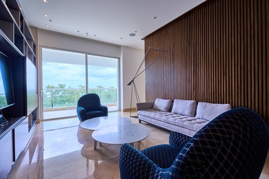 Luxury Apartment o Front-Line Location o Home-Style Living - photo 2