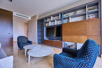 Luxury Apartment o Front-Line Location o Home-Style Living - photo 3