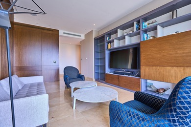 Luxury Apartment o Front-Line Location o Home-Style Living - photo 4