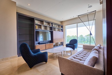 Luxury Apartment o Front-Line Location o Home-Style Living - photo 5